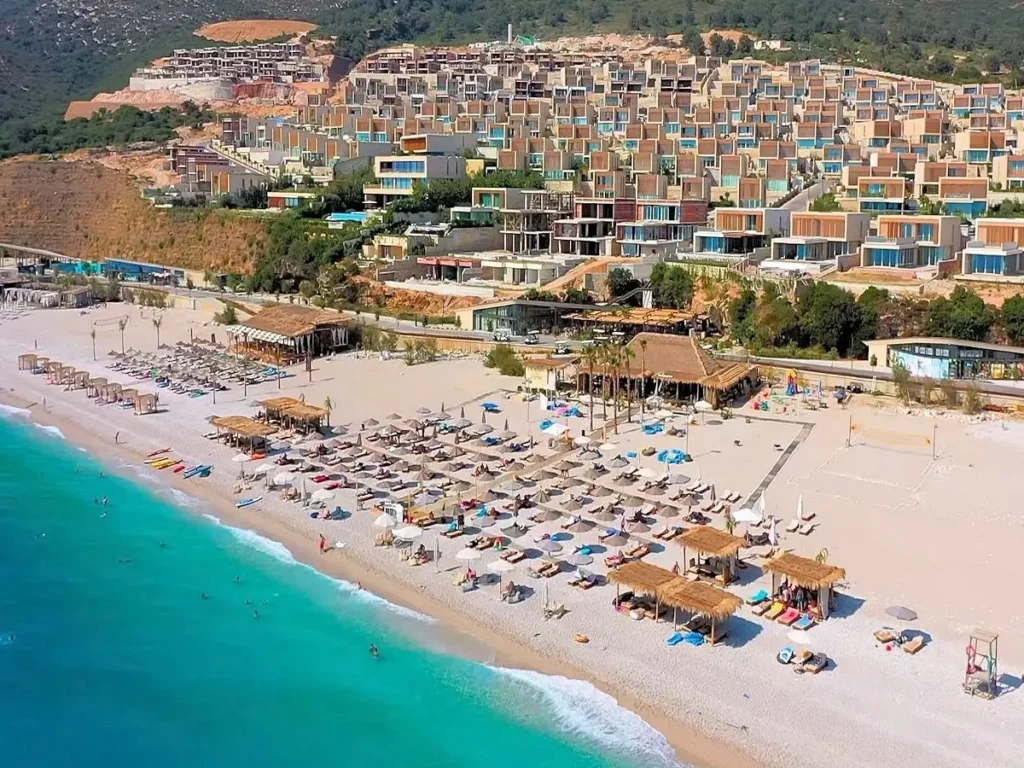 Palasë