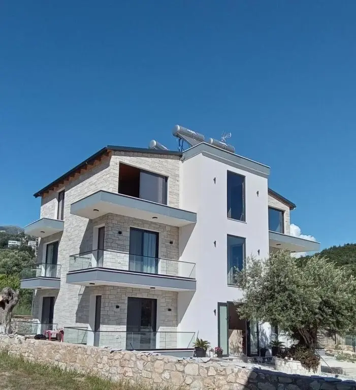 Villa Tonia Livadh Himare