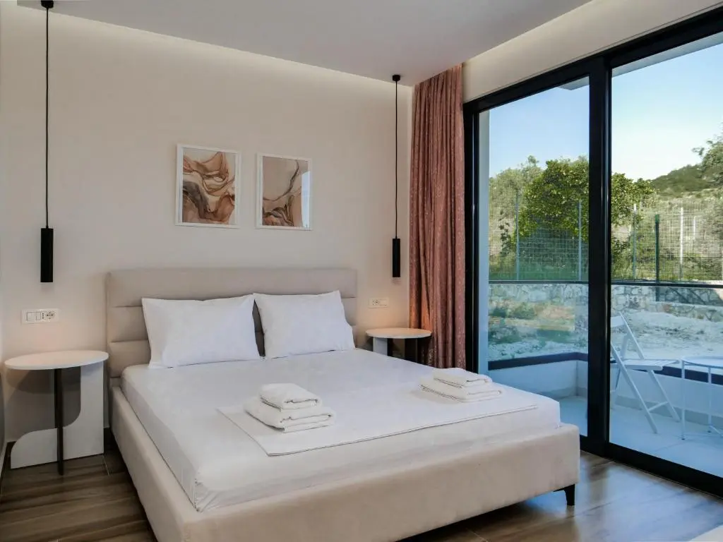 Villa Tonia Livadh Himare