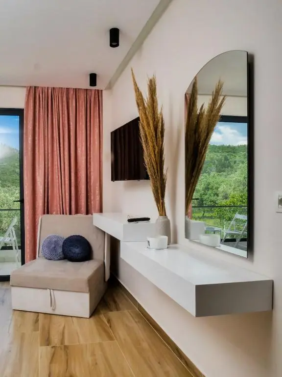 Villa Tonia Livadh Himare