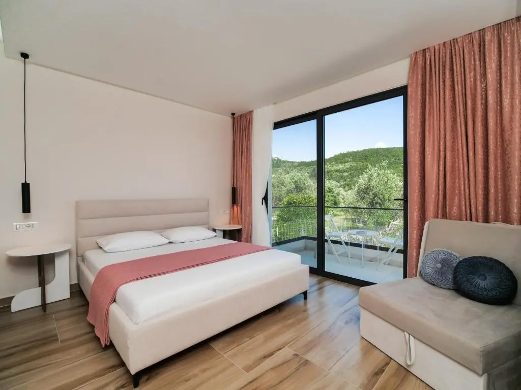 Villa Tonia Livadh Himare