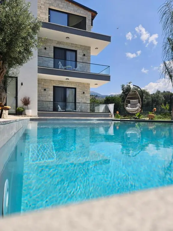 Villa Tonia Livadh Himare