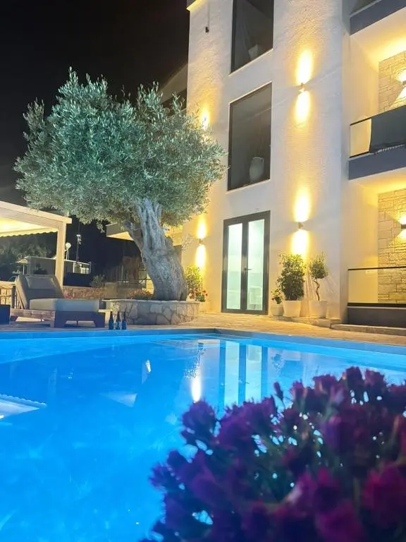 Villa Tonia Livadh Himare