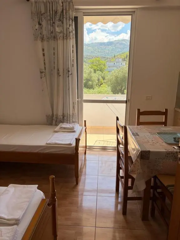 Ilias family rooms